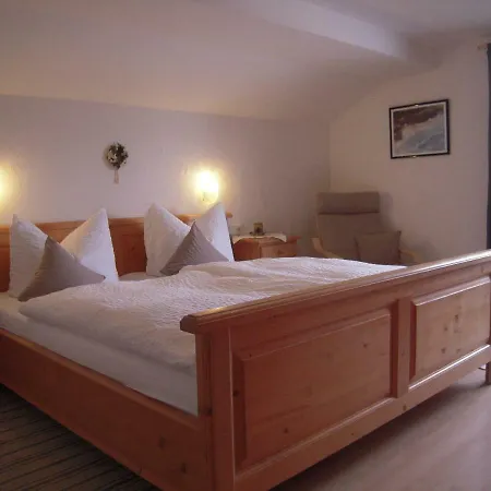 Gaestehaus Dornach Апартаменты Оберстдорф